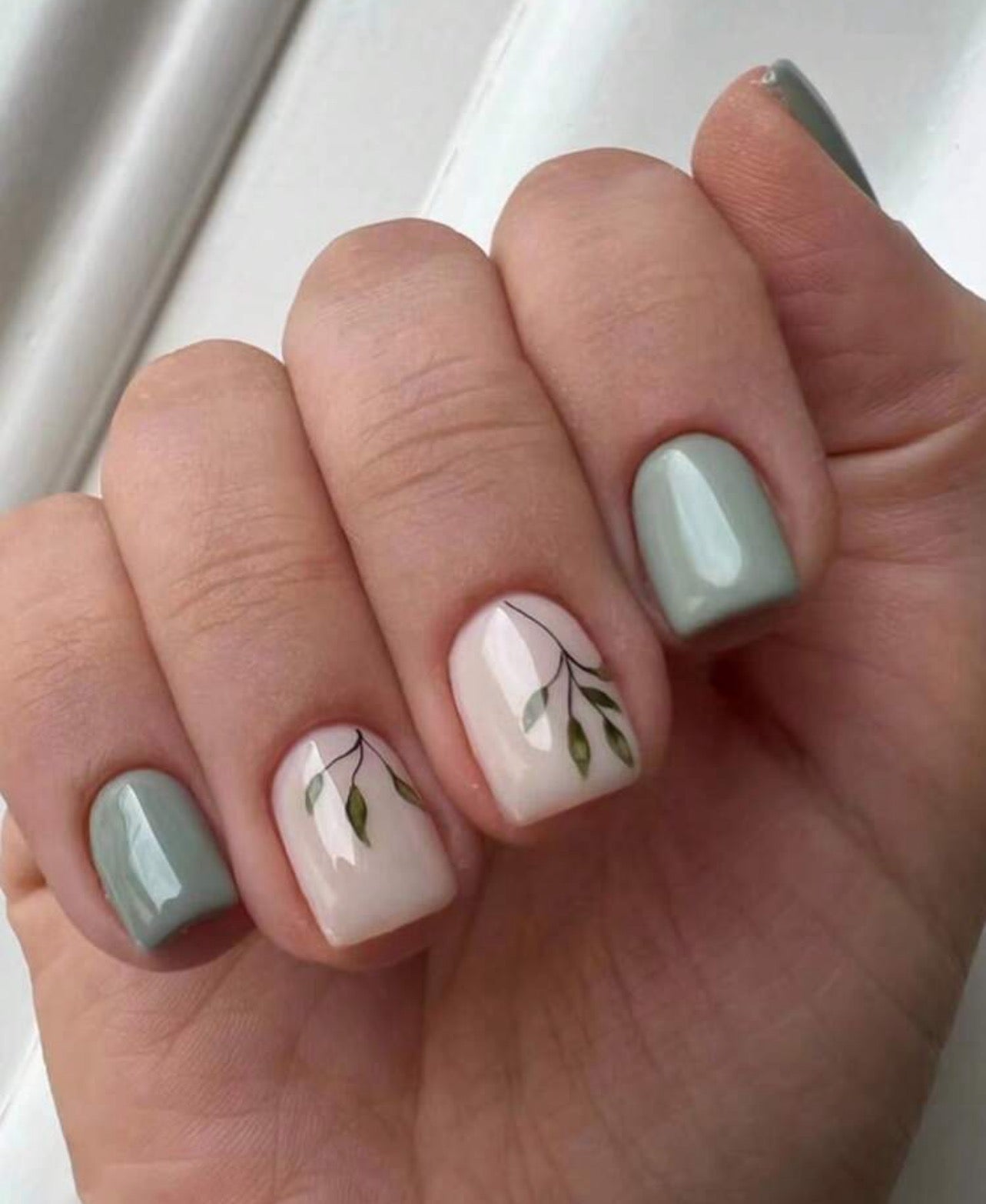 Leaf Pattern Nail Kit (Short)