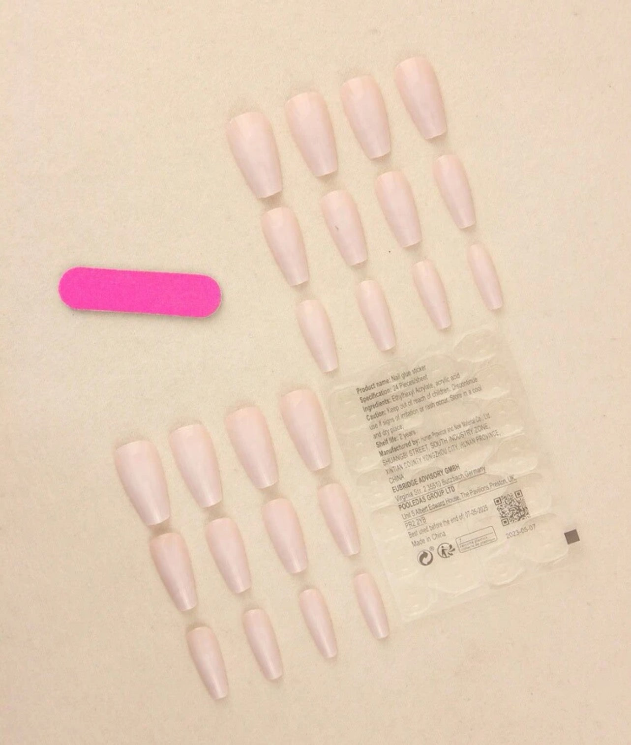 White Gradient Nail Kit (Medium)