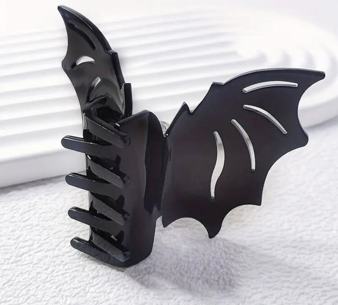 Bat Clip