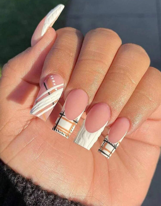 Plaid Nail Kit (Long)