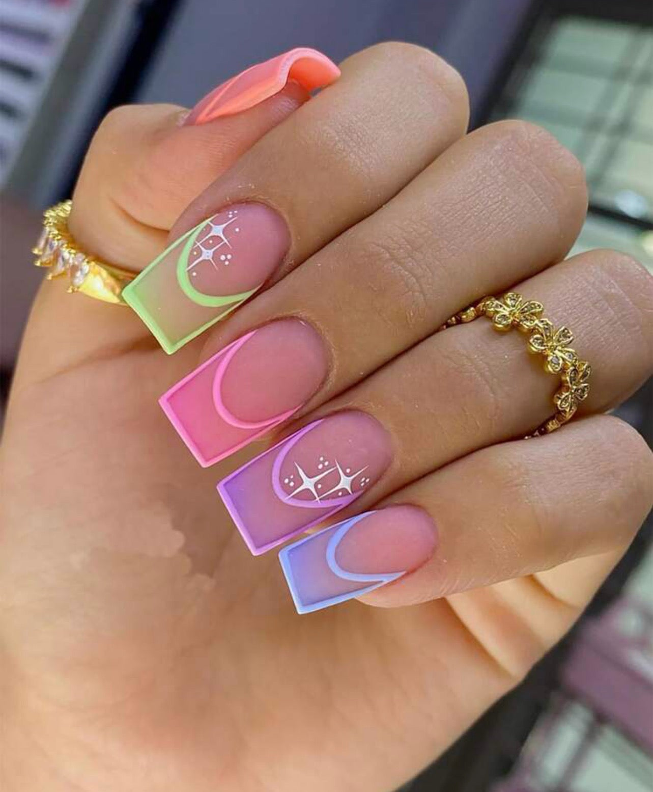 Pastel Rainbow Nail Kit (Medium)