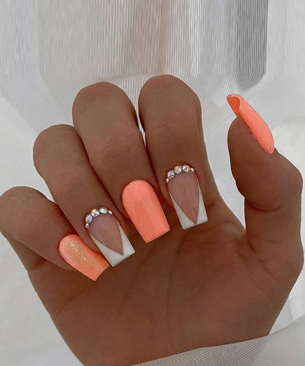 Orange Accent Nail Kit (Medium)