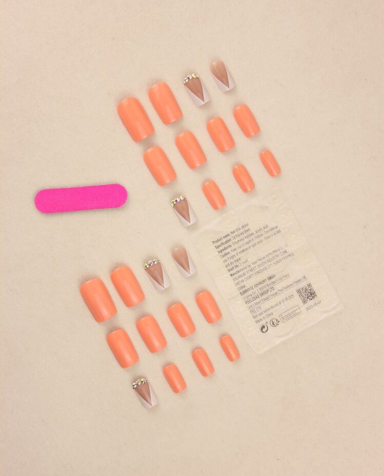 Orange Accent Nail Kit (Medium)