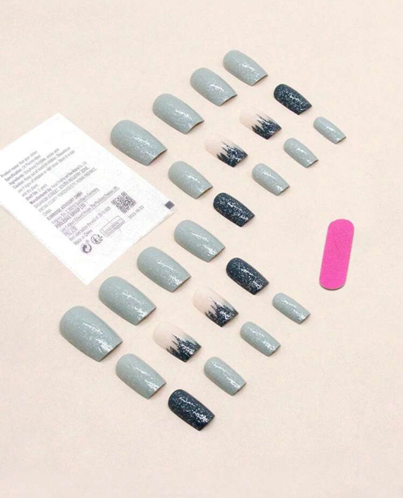 Hints of Green Nail Kit (Medium)