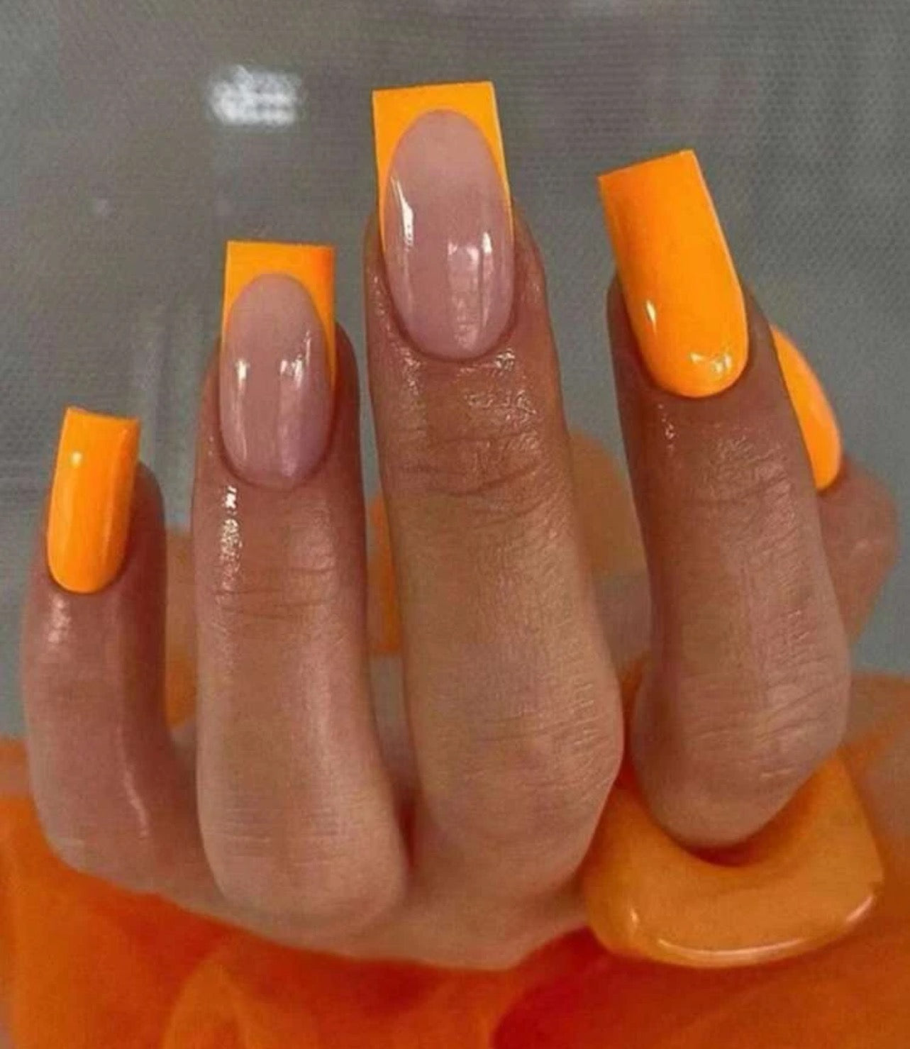 Orange Ombré Nail Kit (Medium)