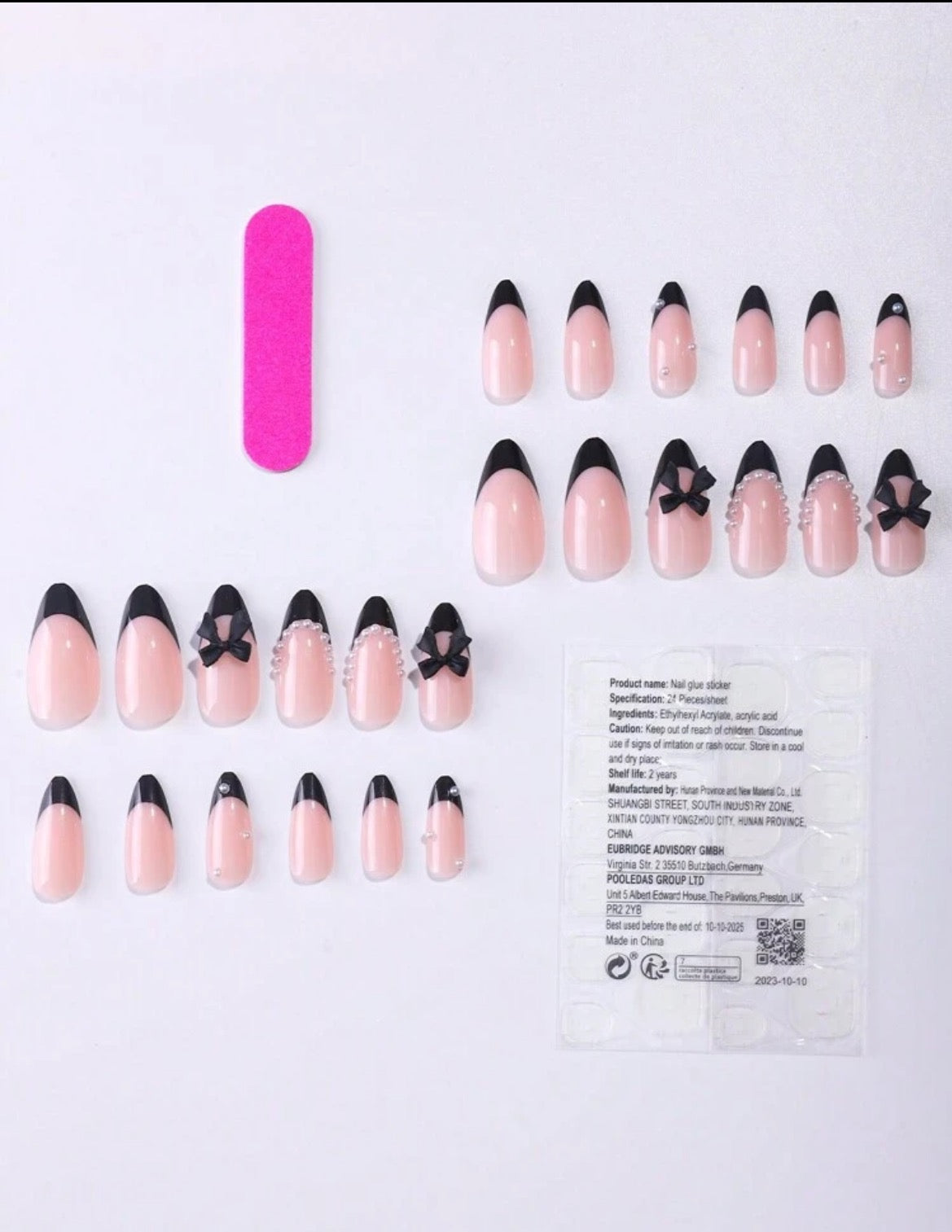 Ms. Robinson Nail Kit (Medium Oval)