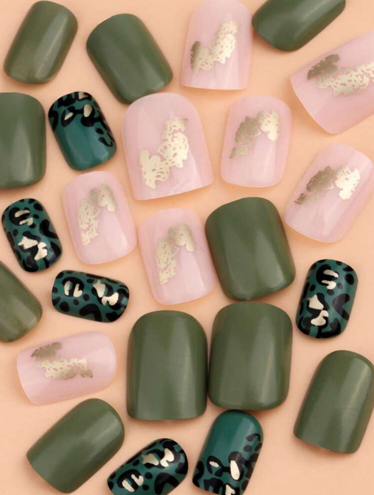 Green & Cream Nail Kit (Short)