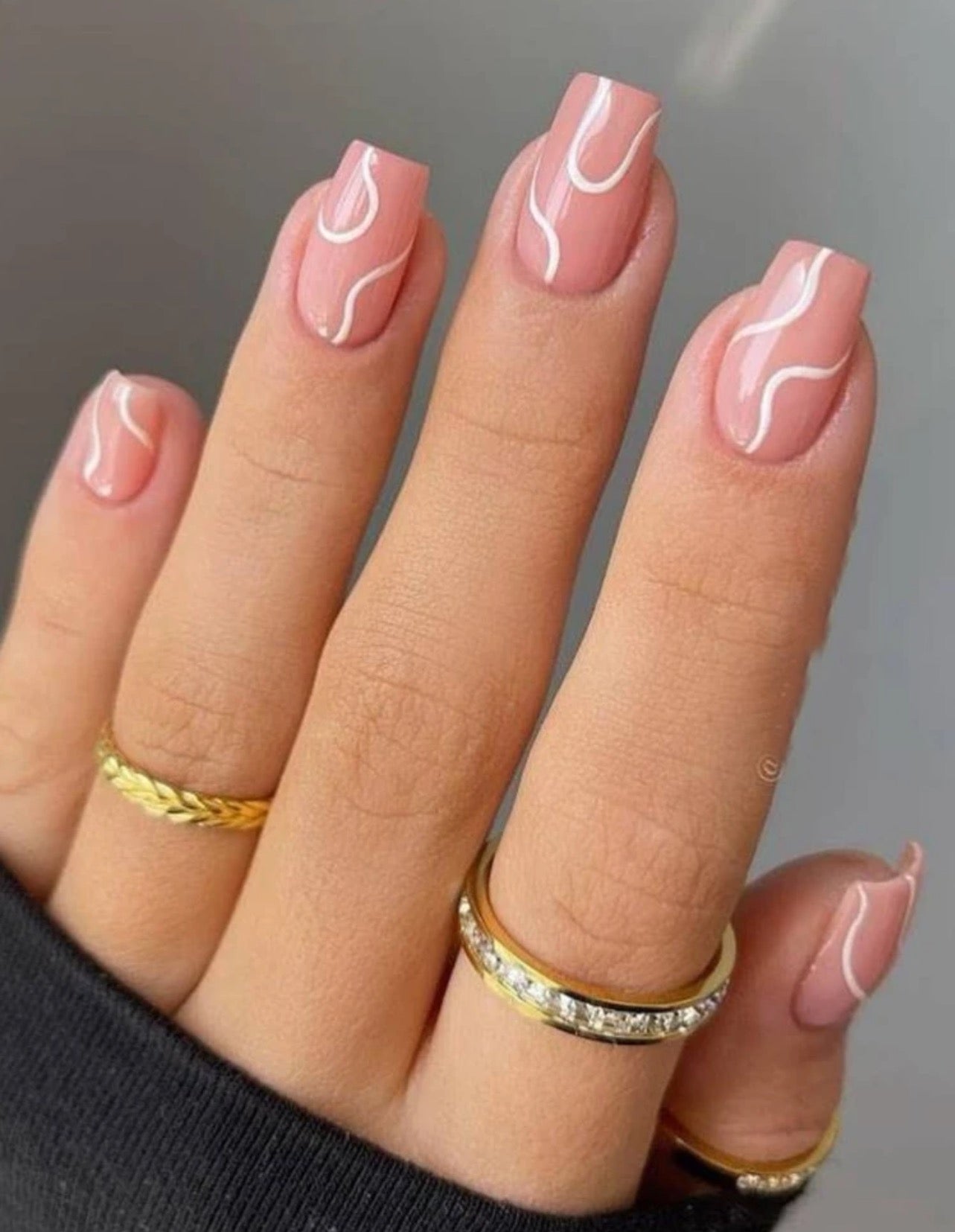 Pink Wave Nail Kit (Medium)